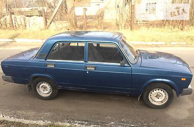 Седан ВАЗ / Lada 2107 2002 в Луцке