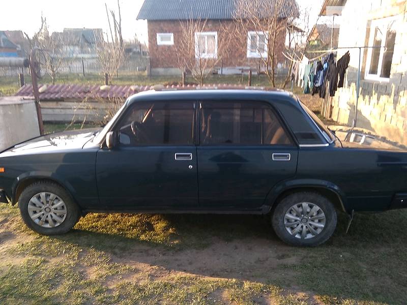 Седан ВАЗ / Lada 2107 2003 в Надвірній фото 3 Седан ВАЗ / Lada 2107 2003 в Надвірній