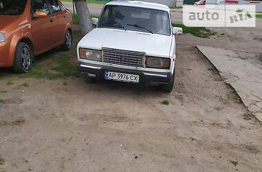 Седан ВАЗ / Lada 2107 1990 в Черновцах