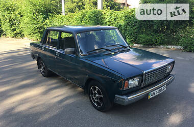 Седан ВАЗ / Lada 2107 2005 в Киеве