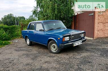 Седан ВАЗ / Lada 2107 2005 в Днепре