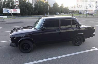 Седан ВАЗ / Lada 2107 2004 в Чернигове