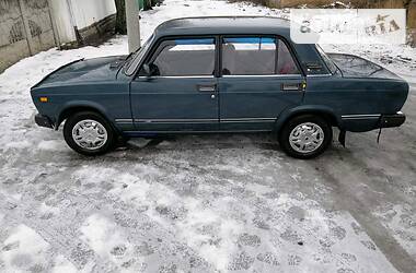 Седан ВАЗ / Lada 2107 2003 в Лохвице