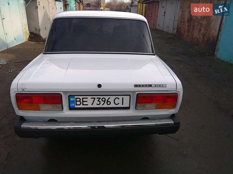Седан ВАЗ / Lada 2107 2007 в Черноморске