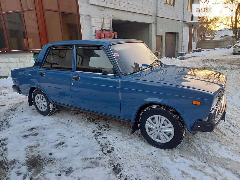 Седан ВАЗ / Lada 2107 2007 в Броварах