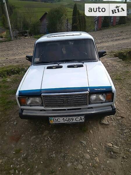 Седан ВАЗ / Lada 2107 2004 в Турці