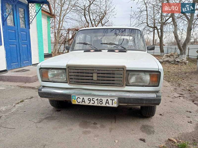 Седан ВАЗ / Lada 2107 1989 в Маньковке