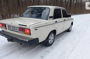 Седан ВАЗ / Lada 2107 1990 в Сокале