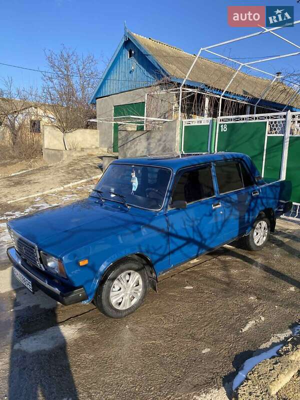 Седан ВАЗ / Lada 2107 2008 в Сарате