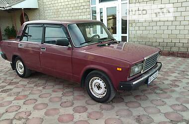 Седан ВАЗ / Lada 2107 2004 в Тростянце