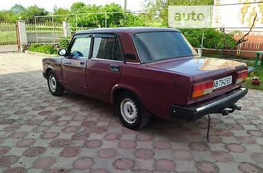 Седан ВАЗ / Lada 2107 2004 в Тростянце