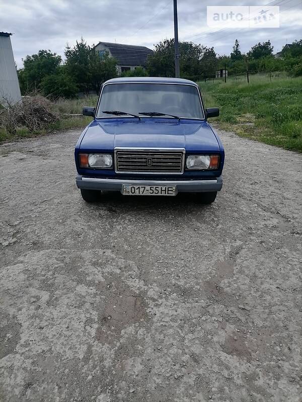 Седан ВАЗ / Lada 2107 2000 в Запорожье