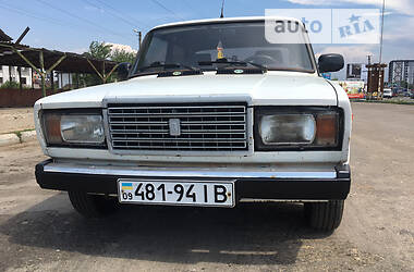 Седан ВАЗ / Lada 2107 1990 в Івано-Франківську