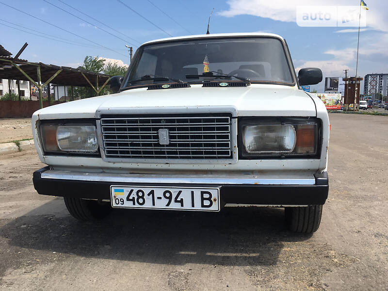 Седан ВАЗ / Lada 2107 1990 в Ивано-Франковске
