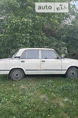 Седан ВАЗ / Lada 2107 1987 в Нововолынске