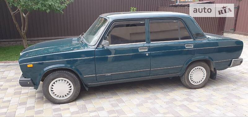 Седан ВАЗ / Lada 2107 2005 в Житомире