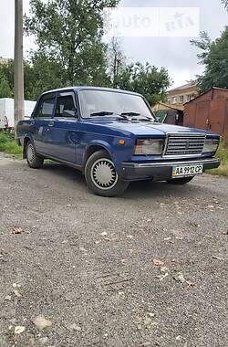 Седан ВАЗ / Lada 2107 2006 в Киеве