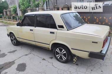 Седан ВАЗ / Lada 2107 1983 в Одессе
