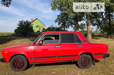 Седан ВАЗ / Lada 2107 1995 в Броварах