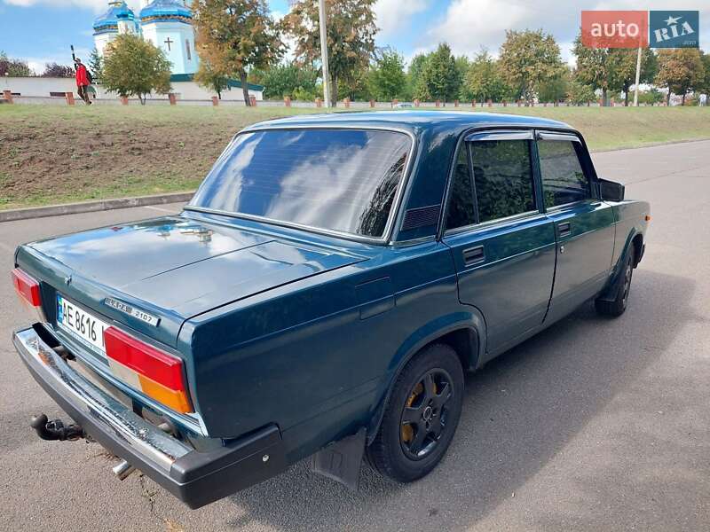 Седан ВАЗ / Lada 2107 2008 в Кривом Роге фото 4 Седан ВАЗ / Lada 2107 2008 в Кривом Роге