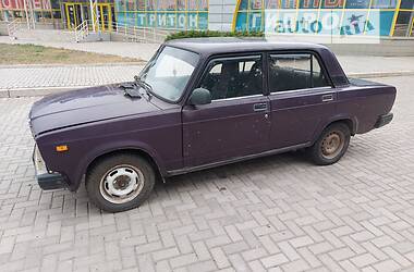 Седан ВАЗ / Lada 2107 2003 в Макеевке