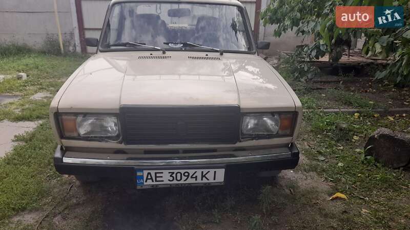 Седан ВАЗ / Lada 2107 1990 в Новомосковську