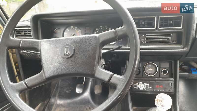 Седан ВАЗ / Lada 2107 1990 в Новомосковську