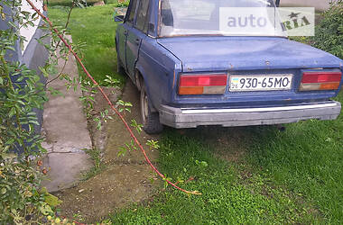 Седан ВАЗ / Lada 2107 1999 в Чернівцях