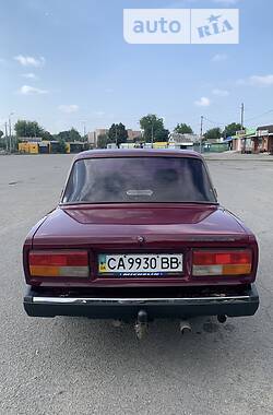 Седан ВАЗ / Lada 2107 2004 в Шполе