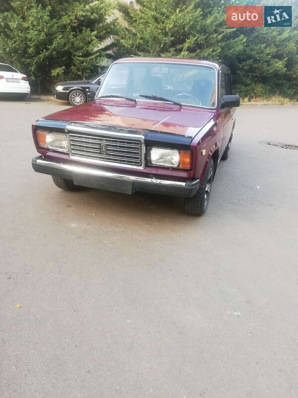Седан ВАЗ / Lada 2107 2004 в Одессе