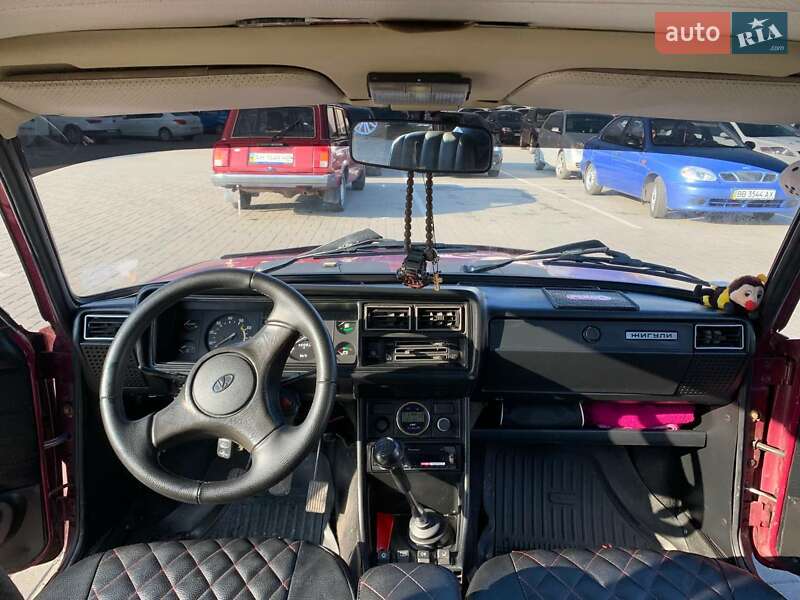 Седан ВАЗ / Lada 2107 2004 в Павлограді