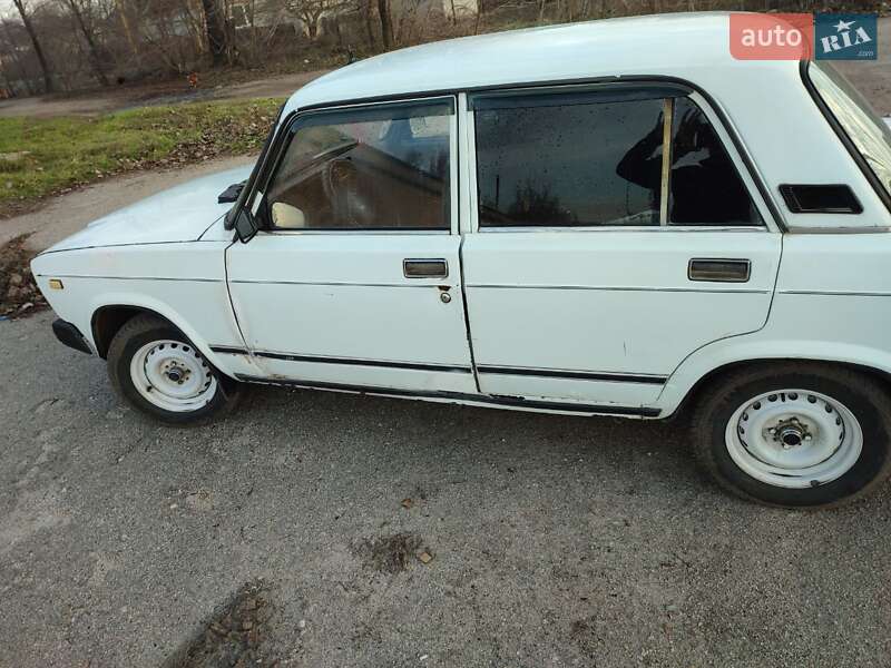 Седан ВАЗ / Lada 2107 1989 в Томаковке