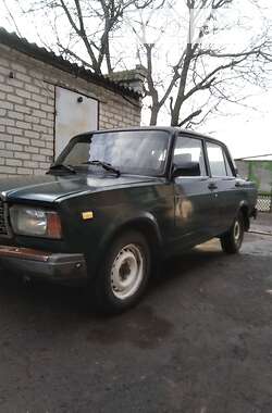 Седан ВАЗ / Lada 2107 1993 в Курахове