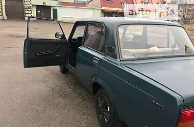 Седан ВАЗ / Lada 2107 1999 в Каменском