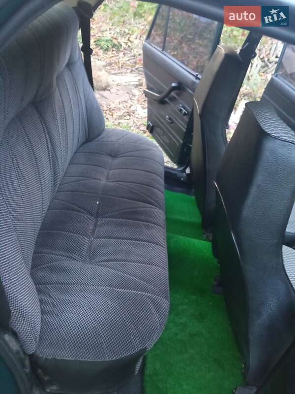 Седан ВАЗ / Lada 2107 2005 в Івано-Франківську