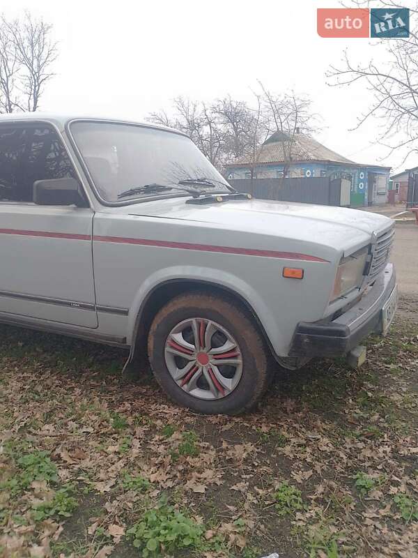Седан ВАЗ / Lada 2107 1997 в Кропивницком