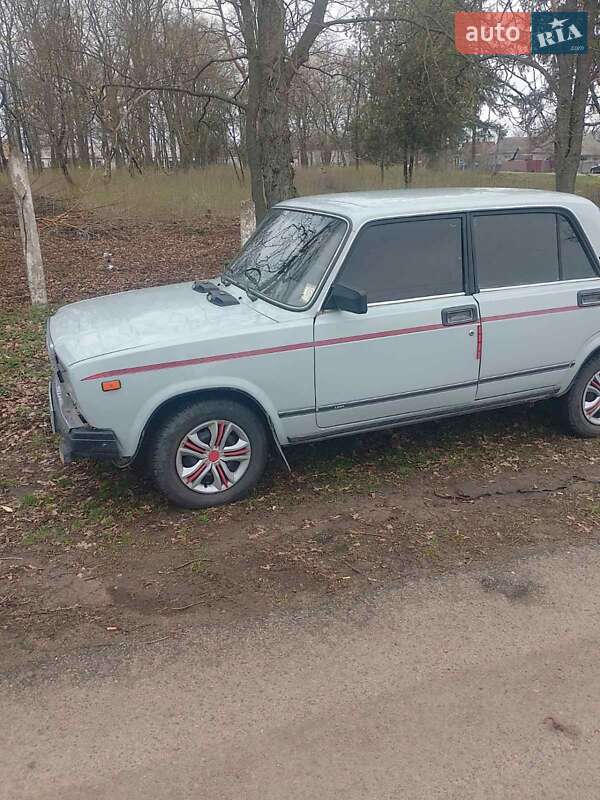 Седан ВАЗ / Lada 2107 1997 в Кропивницком