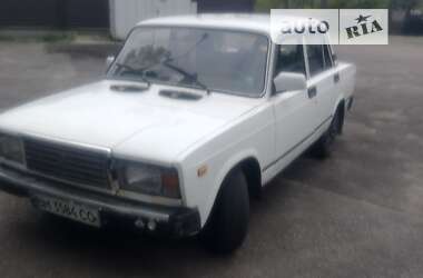 Седан ВАЗ / Lada 2107 1994 в Киеве