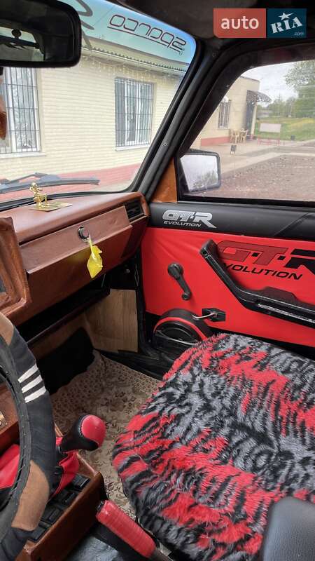 Седан ВАЗ / Lada 2107 1989 в Білгороді-Дністровському