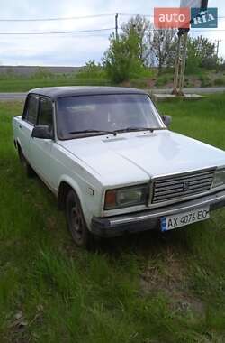 Седан ВАЗ / Lada 2107 1984 в Дергачах