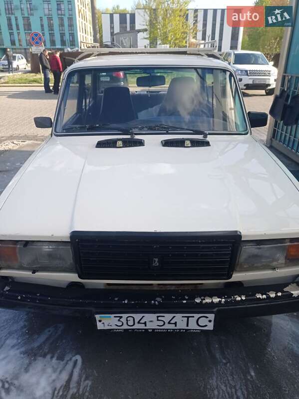 Седан ВАЗ / Lada 2107 1992 в Львове