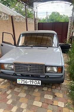Седан ВАЗ / Lada 2107 1984 в Николаеве