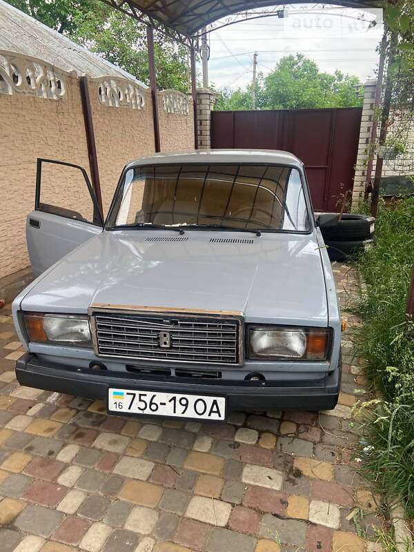 Седан ВАЗ / Lada 2107 1984 в Миколаєві