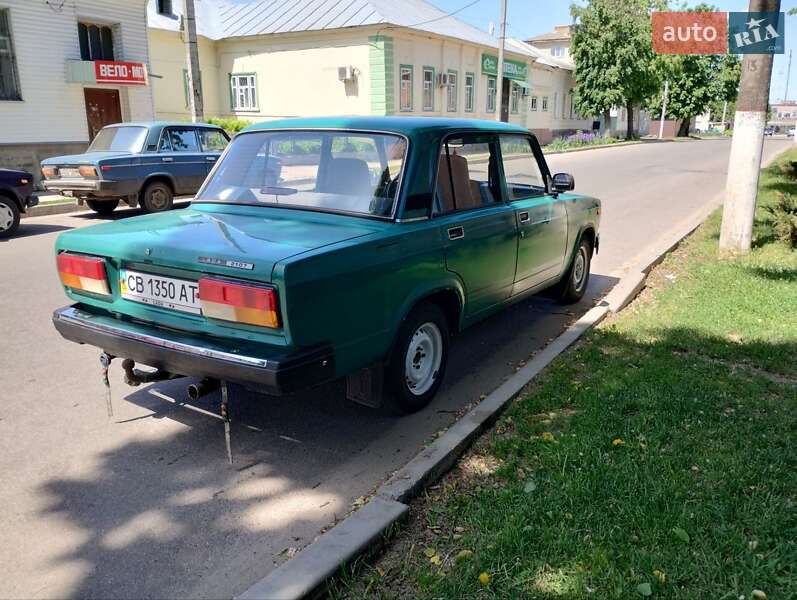 Седан ВАЗ / Lada 2107 2005 в Новгород-Северском
