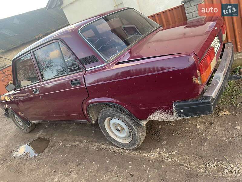 Седан ВАЗ / Lada 2107 2005 в Бродах