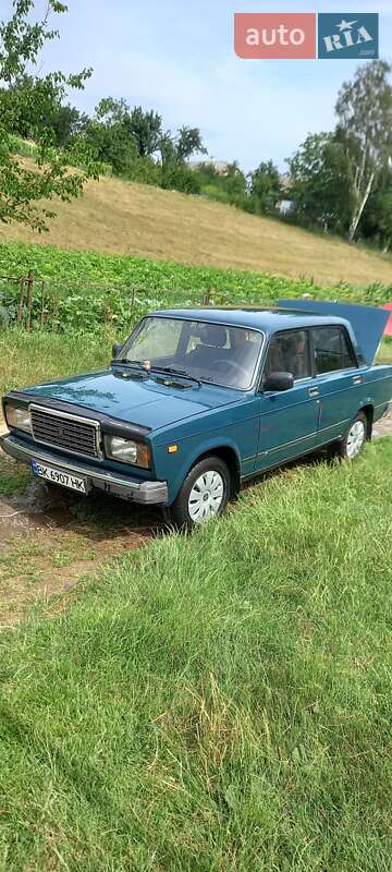 Седан ВАЗ / Lada 2107 1997 в Рівному