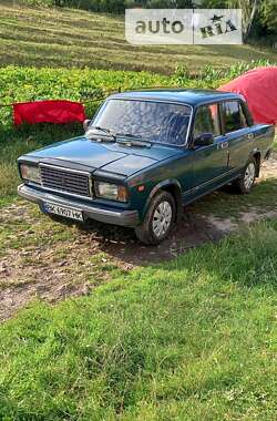 Седан ВАЗ / Lada 2107 1997 в Ровно