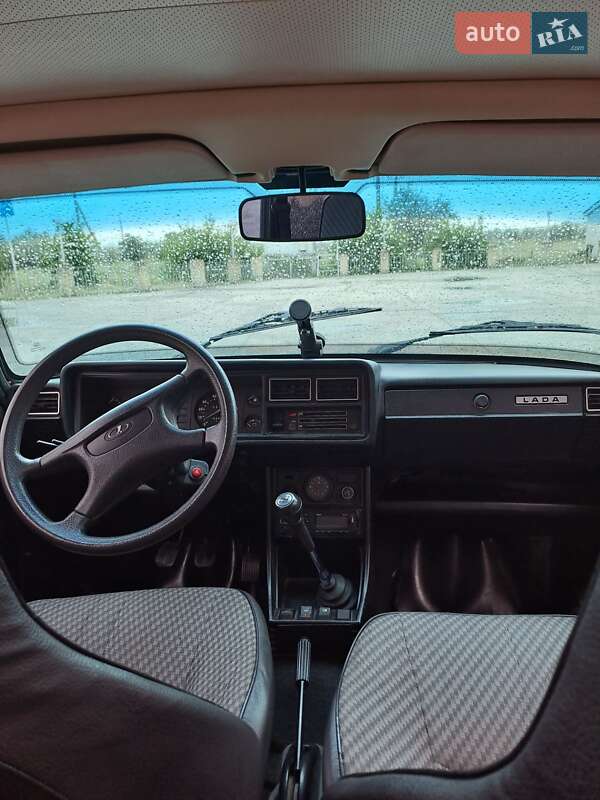 Седан ВАЗ / Lada 2107 2008 в Новомосковську