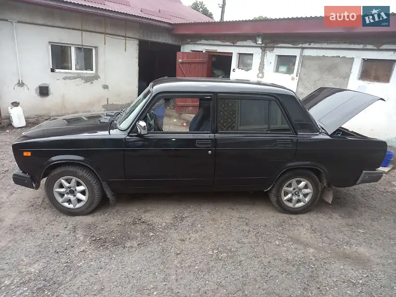 ВАЗ / Lada 2107