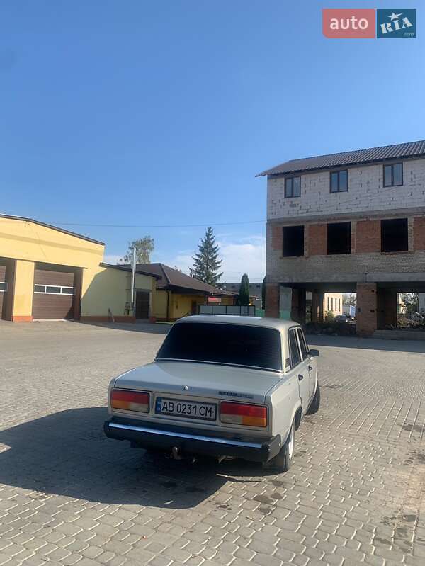 Седан ВАЗ / Lada 2107 2007 в Ильинцах